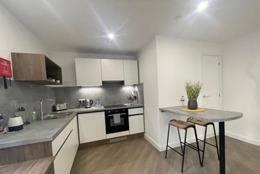 1 bed studio, The Oaks, Westwood heath, Warwick, CV48JB - Image 5